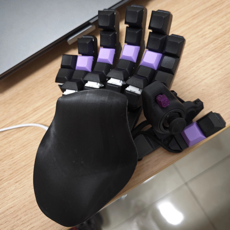 Klawiatura gamingowa dla lewor – Gaming Keyboard Half recenzja i cena