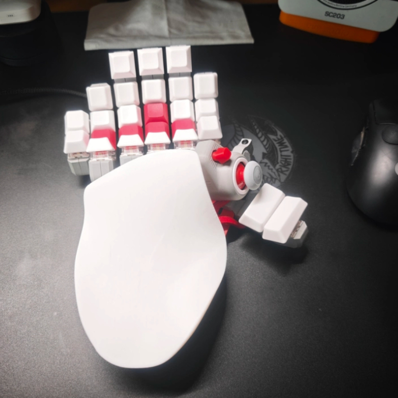 Klawiatura gamingowa dla lewor – Gaming Keyboard Half recenzja i cena