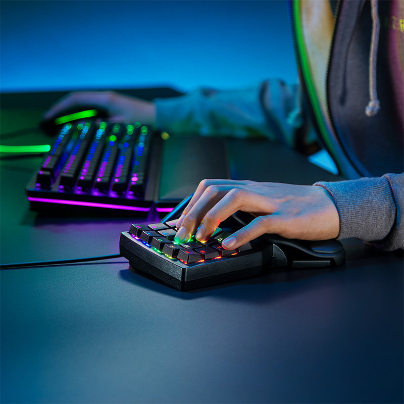 Klawiatura Razer Tartarus Prof – Gaming Keyboard Half recenzja i cena